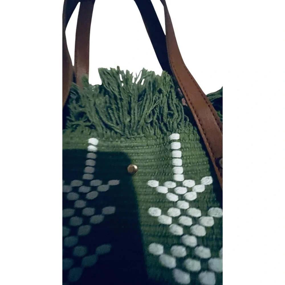 Green‎ White Woven Fringe Tote Bag Boho Knit Shoulder Bag with Leather Straps
